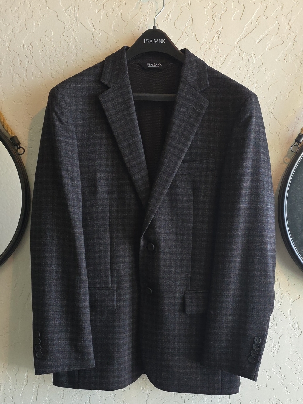 Jos. A. Bank Men's Dark Charcoal Plaid Sport Coat